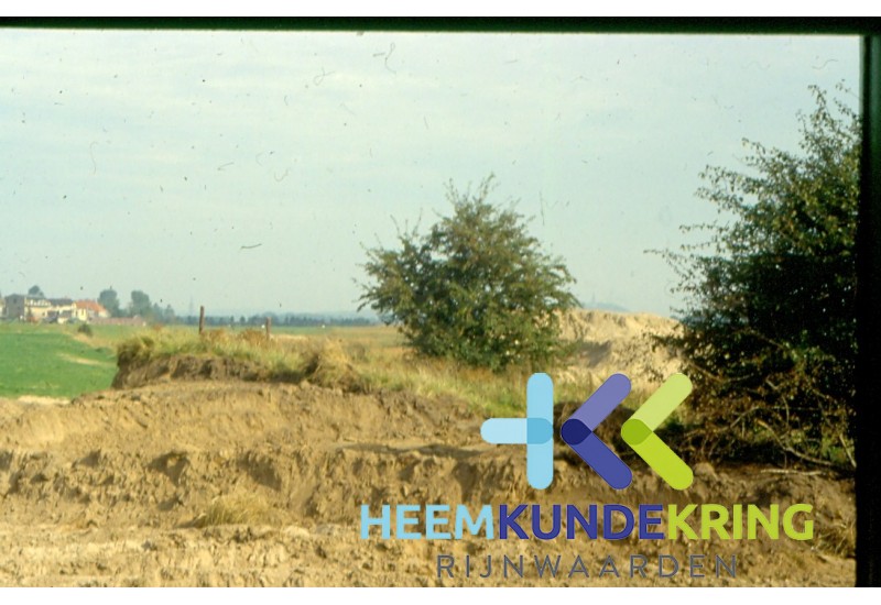 Dam versterking in de Oude Rijn F000025671
